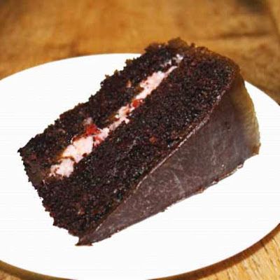 Cherry Ripe Cake, Mud Cake Recipes, Cherry Cordial, Glace Cherries, Buttercream Filling, Chocolate Covered Cherries, Mud Cake, Cherry Cake, Red Food