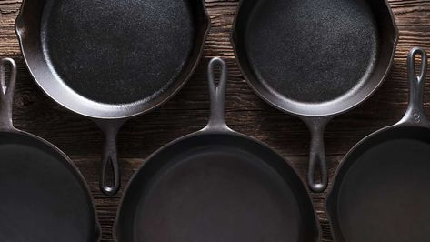 Cleaning Cast-Iron Pans Is Easier Than You Think - Consumer Reports Cast Iron Pan Care, Cleaning Cast Iron Pans, Season Cast Iron Skillet, Seasoned Cast Iron Pan, Cast Iron Care, Cast Iron Skillets, Cast Iron Cleaning, Iron Skillet Recipes, Seasoning Cast Iron