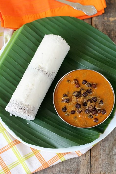 puttu - my favorite breakfast in Kerala steamed rice roll with fresh coconut and chickpea curry Puttu Kadala Photography, Kerala Traditional Food, Puttu Kadala Curry, Puttu Kerala, Food Of Kerala, Curry Breakfast, Kerala Breakfast, Kadala Curry, Puttu Recipe