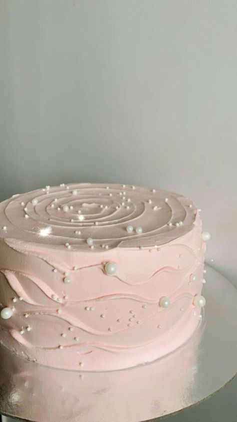 Birthday Cake Inspo Pink, That Girl Since Cake, Pink Cakes Aesthetic, Cake 12th Birthday Girl, Aesthetic Simple Cake, Banto Cake Design, Simple Birthday Cake Designs For Women, Birthday Cakes For 15th Birthday, Cute Birthday Cakes For Teens