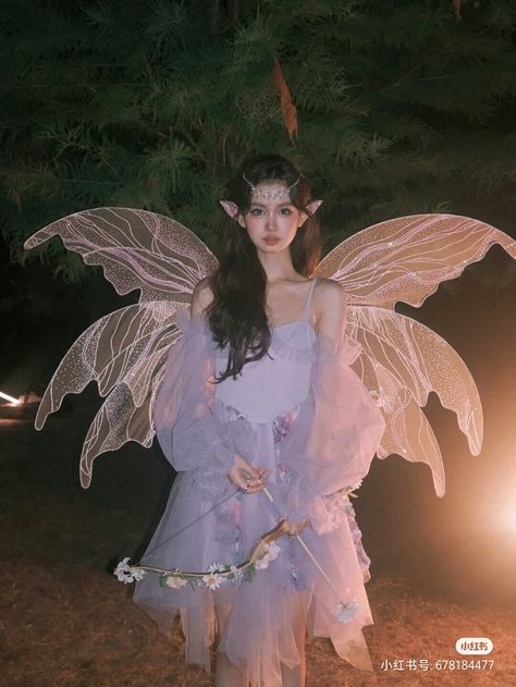 Save=follow #HANNA🌷 Mythical Creature Costume, Hallowen Crafts, Fae Costume, Faerie Aesthetic, Fairy Wings Costume, Ren Faire Outfits, Silver Fairy, Fairy Cosplay, Fairy Halloween Costumes