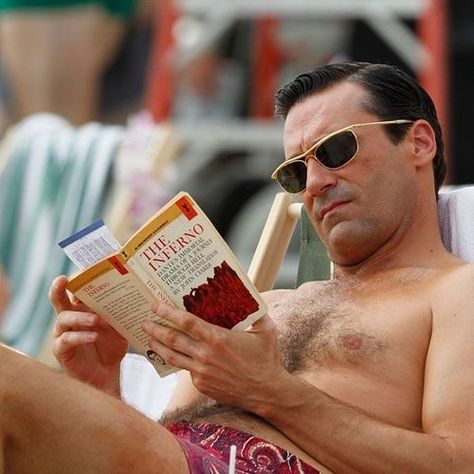 16 Perfect Books To Fill The Void Left In Your Life By “Mad Men” Mad Men Don, Mad Men Don Draper, Cavo Tagoo Mykonos, Celebrities Reading, Man Reading, Dantes Inferno, Don Draper, Mad Men Fashion, Jon Hamm