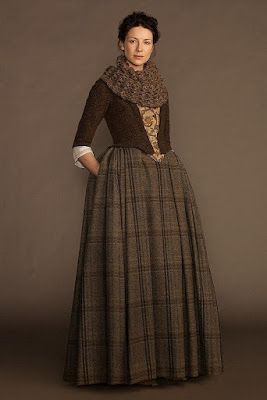 Designs From Time Historical Costumes: Outlander American Duchess Simplicity 8161: TUTORIAL BODICE "B" Outlander Cowl, Outlander Patterns, Outlander Knitting Patterns, Claire Outlander, Outlander Knitting, Outlander Costumes, American Duchess, Outlander Claire, 18th Century Clothing