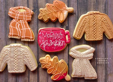 Scarf Cookies Decorated, Fall Sweater Cookies, Fall Sweater Cookies Decorated, November Cookies, Fall Decorated Sugar Cookies, 2024 Cookies, Sweater Cookies, Thanksgiving Sweater, Thanksgiving Cookies