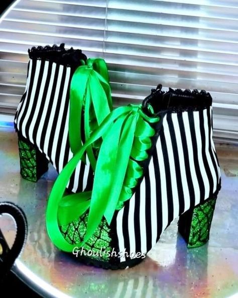 Beetlejuice costume