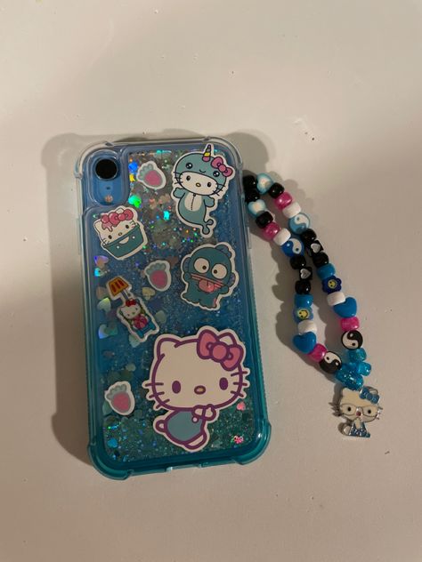 Phone With Popsocket, Hello Kitty Cases Iphone, Blue Phone Charm, Images Hello Kitty, Charmmy Kitty, Phone Decor, Iphone Case Stickers, Phone Inspo, Kawaii Phone Case