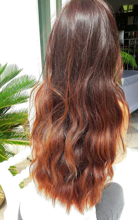 Baylage Straight Hair, Hair Ginger Brown, Beliage Hair, Ginger Brown Hair, Red Hair Pictures, Auburn Hair Balayage, Baylage Hair, Red Hair Looks, Mahogany Hair