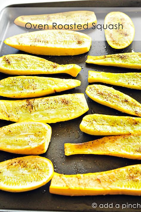 Oven Roasted Squash, Roasted Squash Recipes, Cook Squash, Zucchini Zoodles, Yellow Squash Recipes, Summer Squash Recipes, Squash Recipe, Roasted Squash, Yellow Squash