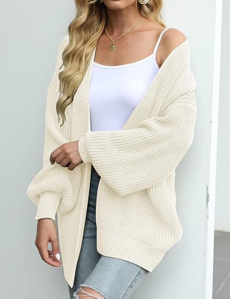 The best chunky sweater for a seamless transition from Summer to Fall! And the best part... it's ON SALE NOW! Balloon Sleeve Cardigan, Dirndl Outfit, Lantern Sleeve Sweater, Bandeau Tops, Cardigan Oversized, Cardigan Casual, Winter Vest, Color Sweater, Open Front Sweater