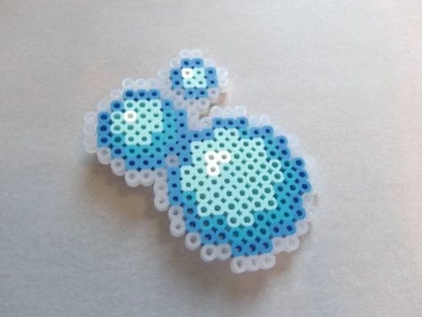 Bead Hair Clip, Melty Bead Designs, Melt Beads Patterns, Hamma Beads Ideas, Easy Perler Bead Patterns, Bead Hair, Melty Bead Patterns, Pearl Beads Pattern, Easy Perler Beads Ideas