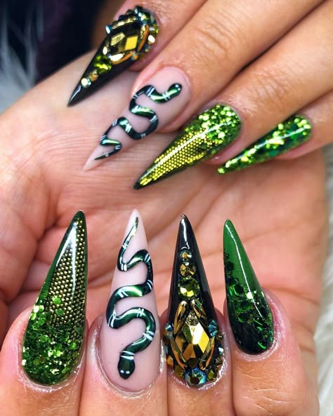 November Nail Designs, Rave Nails, Kylie Jenner Nails, Witchy Nails, Stiletto Nail Art, November Nails, Unicorn Nails, Bold Statements, Nagel Tips