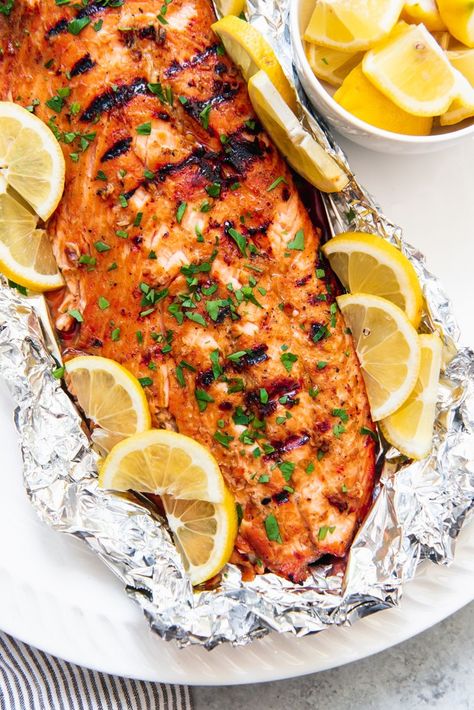 Grilled Soy Brown Sugar Salmon in Foil - House of Nash Eats Salmon Recipes Bbq, Bbq Salmon Recipes, Best Grilled Salmon Recipe, Brown Sugar Salmon, Bbq Salmon, Salmon In Foil, Recipes Bbq, Grilled Salmon Recipes, Seafood Recipe