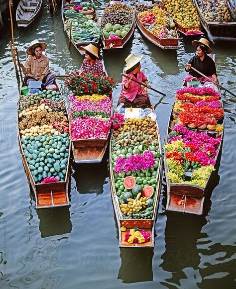 Floating Market Bangkok, Fruit Flowers, Chiang Mai, Bangkok Thailand, Thailand Travel, Oh The Places Youll Go, Ponds, Phuket, Yachts