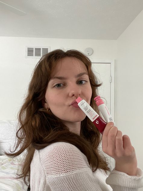 Glossier Blush Puff, Glossier Cloud Paint Puff, Cloud Paint Glossier, Glossier Cloud Paint Haze, Glossier Cloud Paint Aesthetic, Cloud Paint Blush Glossier, Cloud Paint Puff, Glossier Blush, Glossier Futerdew