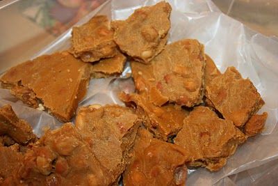 Kitchen Bouquet: Soft Peanut Brittle  So good!!!! Soft Peanut Brittle Recipe, Soft Peanut Brittle, Peanut Butter Clusters, Peanut Brittle Recipe, Brittle Recipes, Specific Carbohydrate Diet, Peanut Butter Candy, Sale Ideas, Peanut Brittle