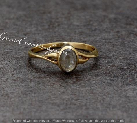 Labradorite Gemstone RingsPersonalized RingLabradorite | Etsy Bijoux Art Nouveau, Snake Jewelry, Etsy Gold Ring, Labradorite Ring, Jewelry Lookbook, Wedding Rings Vintage, Ring Boho, Unique Ring, Boho Ring