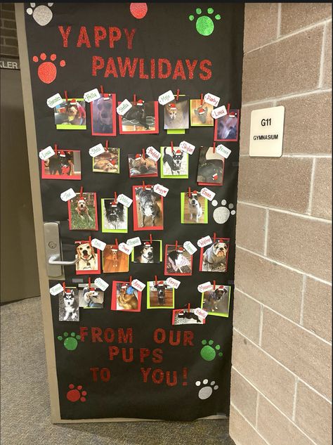 Christmas Door Decorating Contest Veterinary, Cat Christmas Door Decoration, Veterinary Christmas Decor, Vet Clinic Halloween Decor, Vet Clinic Christmas Decorations, Vet Christmas Decorations, Vet Hospital Ideas, Vet Clinic Christmas Decor, Pet Bulletin Board Ideas