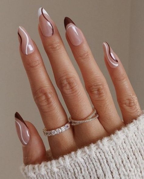 Nail Shaping, Ongles Gel French, Brown Nails Design, Simple Fall Nails, Elegant Nail Art, Cute Nails For Fall, Casual Nails, Almond Nails Designs, Thanksgiving Nails