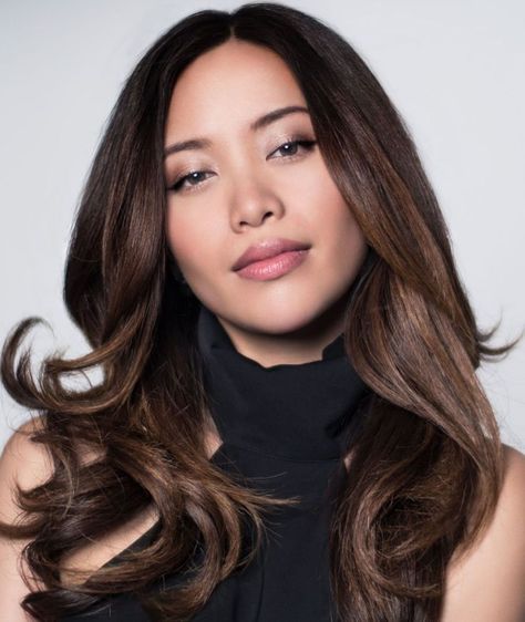 Michelle Phan talks about going on a Youtube hiatus & starting over. Starting Youtube, First Youtube Video, Michelle Phan, Michelle Yeoh, Skyfall, Asian Hair, Asian Makeup, Prom Makeup, Beauty Videos