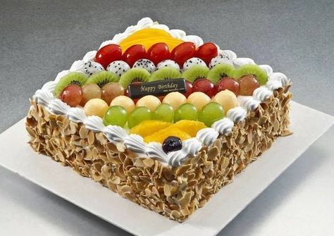 Cake With Fruit, Fruit Birthday Cake, Tårta Design, Fruit Cake Design, Fresh Fruit Cake, Buttercream Cake Designs, Fruity Cake, Desain Pantry, Cake Decorating Designs