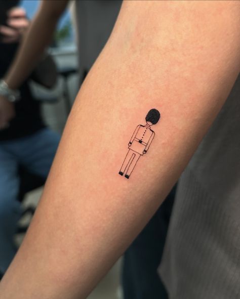 Check out this tiny royal guard 💂🏻‍♂️ This one's heading back to Sicily What tattoo would you get to commemorate London? #microtattoo #littletattoo #traveltattoo Royal Guard, Little Tattoos, Travel Tattoo, Sicily, Tatting, London, Tattoos, Quick Saves