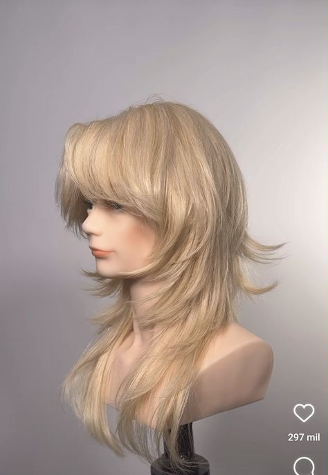 Haircut Ideas Woman, Haircut Ideas Long Layers, Long Blonde Haircut Ideas, Soft Mullet Long Hair, Disconnected Layers Long Hair, Layered Haircut With Fringe, Medium Wolf Cut With Bangs, Really Layered Hair, Layered Hair Asian