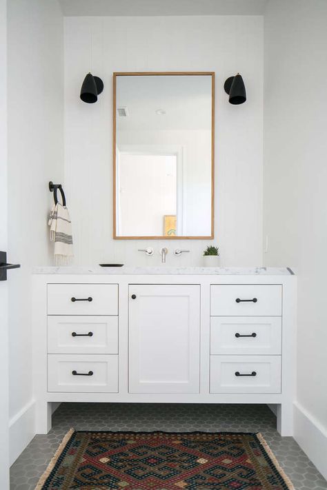 White in Port Weybridge Salt Interiors, Bathroom Main, Pure Salt Interiors, One Room Apartment, Bathroom Master, Pure Salt, Decorating Bathroom, Dream Mansion, Hall Bathroom