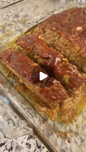 Jess on Instagram: "Jesseca’s Famous Meatloaf 🍴

#jessecaskitchen #meatloaf #meat #easyrecipe #foodie #soulfood #dinner" Homemade Swedish Meatballs, Recipe Ground Beef, How To Make Meatloaf, Meatloaf Recipe, Meatloaf Recipes, 2 Eggs, Worcestershire Sauce, Meat Dishes, Italian Seasoning