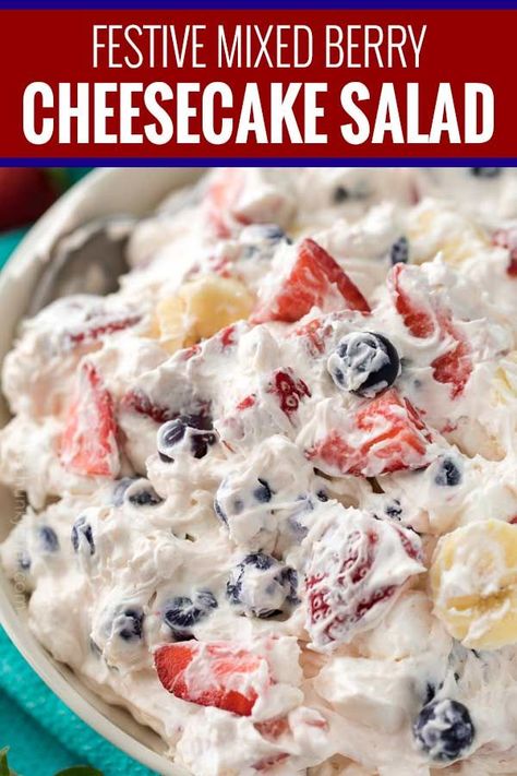 This simple 5 ingredient cheesecake salad is loaded with fresh berries, bananas, and a creamy no bake cheesecake filling! #cheesecakesalad #redwhiteandblue #4thofjuly #summerfood #fruitsalad #nobakedessert #dessertrecipe Red White And Blue Cheesecake, Blue Cheesecake, Cheesecake Salad, Desserts Keto, Fluff Desserts, Patriotic Desserts, Resep Salad, Berry Cheesecake, 4th Of July Desserts