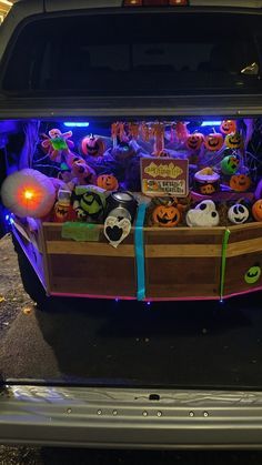 Creative Trunk Or Treat, Creative Trunk Or Treat Ideas, Spooky Music, Decorations On A Budget, Church Halloween, Trunk Or Treat Ideas, Real Haunted Houses, Easy Diys, Spooky Stickers