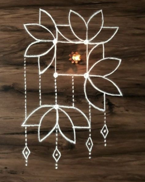 Simple Dotted Rangoli Designs, Small And Beautiful Rangoli Designs, Diwali Rangoli Dots, Rangoli Designs Traditional, Rangoli Designs Dots Easy, Small Rangoli Design With Dots, Rangoli Dot Designs, Dot Rangoli For Diwali, Diwali Rangoli Ideas Easy Small Design