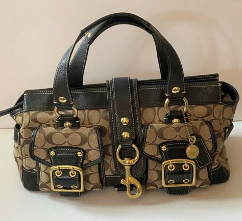 Cute Vintage Bags, 2000s Coach Bag, Coach Bags Vintage, 700 Dollars, Aesthetic Purses, Coach Vintage Bag, Y2k Bags, Vintage Coach Bag, Vintage Designer Bags