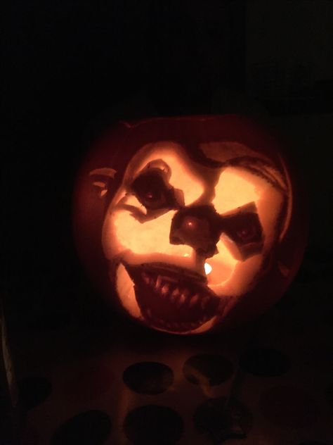 Halloween pumpkin carving clown pennywise IT scary Clown Pumpkin Carving, Clown Pumpkin, Scary Halloween Pumpkins, Halloween Pumpkin Carving, Pumpkin Carving Patterns, Halloween Pumpkins Carvings, Ideas Food, Halloween Theme, Pumpkin Faces