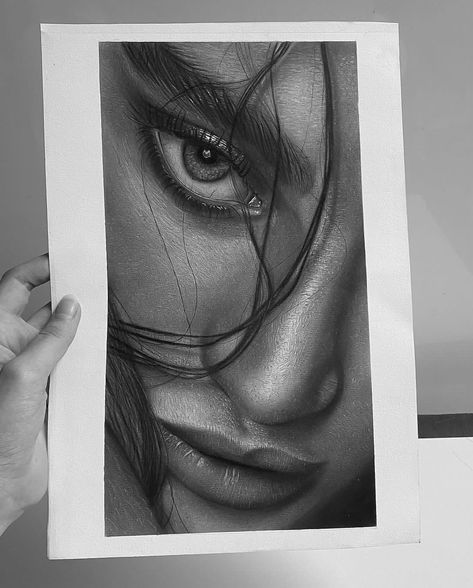 Drawing with pencils & charcoal Pencil Sketch Portrait, Watercolor Art Face, Eyeball Art, Realistic Sketch, Eye Sketch, Charcoal Sketch, Best Drawing, Best Friend Gifs, Architecture Drawing Art