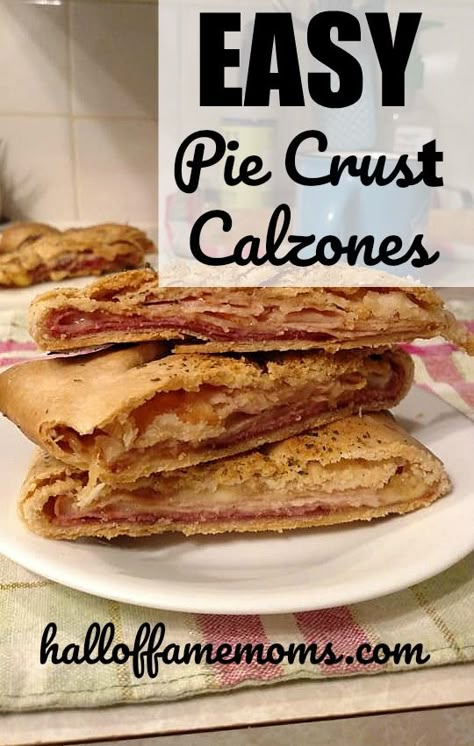 Pie Crust Stromboli, Calzone Crust Recipe, Calzone Recipe Easy Pillsbury Pizza Crust, Pie Crust Sandwiches, Recipes Using Pie Crust Dinner, Meals Made With Pie Crust, Calzone With Pie Crust, Dinner Ideas With Pie Crust, Pie Crust Calzone