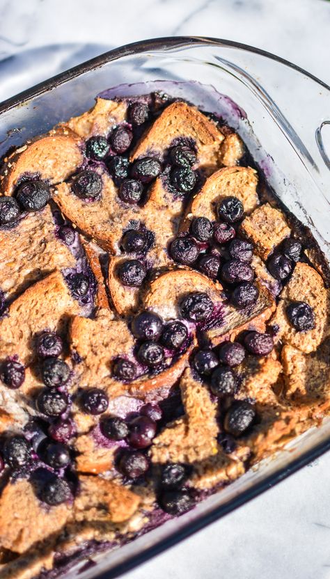 Greek Yogurt French Toast, Yogurt French Toast, Blueberry French Toast Bake, Healthy Breakfast Toast, Blueberry French Toast Casserole, French Toast Bake Recipe, Baked French Toast, French Toast Breakfast, Toast Casserole