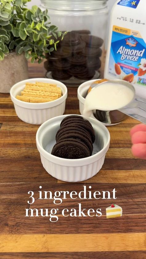 Easy recipe for cakes with only three ingredients! | cake, ingredient, recipe | Easy recipe for cakes with only three ingredients! | By Cooking With The Vu Fam Recipe For Cakes, 3 Ingredient Mug Cake, Simple Ingredient Recipes, Three Ingredient Recipes, Dark Chocolate Color, Bake Sale Recipes, Quick Dessert Recipes, Cup Of Milk, Chips Ahoy