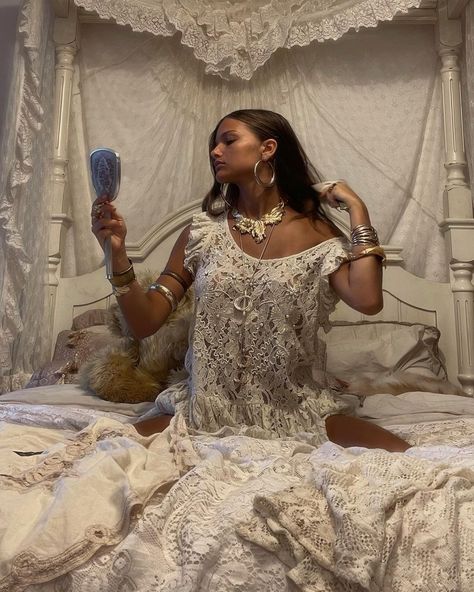 elise zecevic | bed series 🧸 | Instagram Boho Bedroom Rustic, Lana Del Rey Outfits, Bedroom Rustic, Goddess Aesthetic, Cottagecore Vibes, Emperors New Clothes, Gold And Silver Jewelry, Mermaid Aesthetic, Lace Dress Vintage