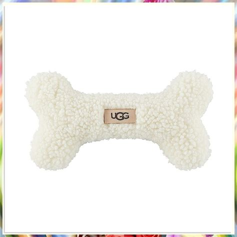 Looking for the best dog supplies to keep your furry friend happy and healthy? Check out these 9 essential ideas for must-have items every dog owner needs. From toys to grooming tools, make sure your pup has everything they need to thrive. Shop now for the best dog supplies! Puppy Toys Aesthetic, Neutral Dog Accessories, Dog Supplies Aesthetic, Cute Dog Products, Aesthetic Dog Products, Preppy Dog Toys, Preppy Dog Stuff, Cute Dog Supplies, Aesthetic Dog Toys