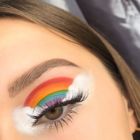 Crazy Eye Makeup, Mekap Mata, Bridal Anklet, Pride Makeup, Face Art Makeup, Face Paint Makeup, Rainbow Makeup, Smink Inspiration, Makijaż Smokey Eye