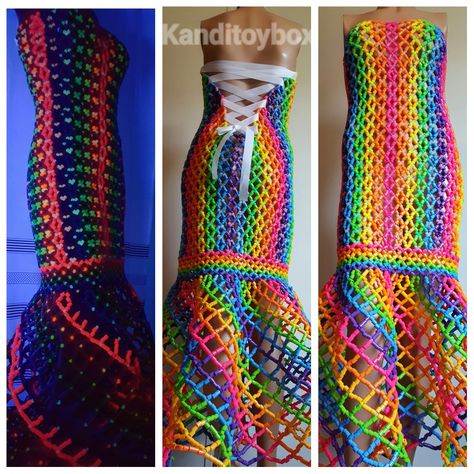 Kandi Tie Pattern, Kandi Skirt, Kandi Outfits, Kandi Clothes, Kandi Purse, Kandi Harness, Kandi Belt, Rave Kandi Ideas, Rainbow Kandi