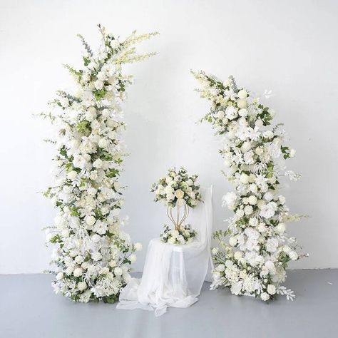 Flower Runner Wedding, Flower Ball Centerpiece, White Wedding Arch, Flower Runner, White Flower Arrangements, Wedding Backdrop Decorations, Wedding Arch Flowers, Arch Flowers, Artificial Flowers Wedding