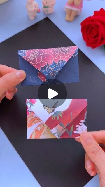 Paper Folding Ideas, How To Fold A Small Envelope, Japanese Paper Crafts, How To Make Envelopes For Cards, Money Gifting Ideas, Diy Small Envelope, Small Envelope, How To Make A Small Envelope Diy, Making An Envelope