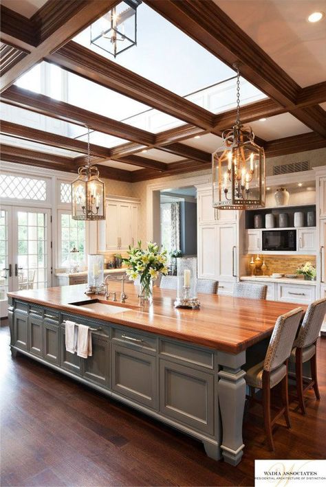 House Of Turquoise, Gorgeous Kitchens, Pool Design, Large Kitchen, Style At Home, Beautiful Kitchens, Design Case, Rustic Kitchen, Home Fashion