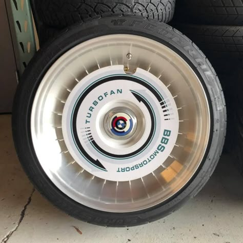 Aerodisc Wheels, E28 Bmw, Hot Wheels Garage, Porsche Classic, Porsche Carrera, Rims For Cars, Car Mods, Concept Car Design, Tuner Cars