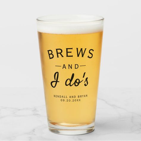 50+ Best Beer Wedding Ideas for Brewery Themed Weddings Pretty Wedding Centerpieces, Beer Wedding, Inexpensive Wedding Favors, Brewery Wedding, Elegant Wedding Favors, Wedding Favors Cheap, Beach Wedding Favors, Wedding Centerpieces Diy, Diy Wedding Favors