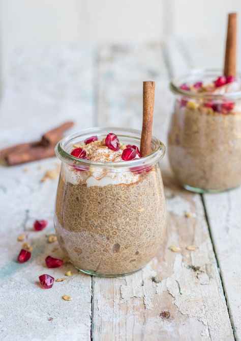 Minus maple syrup — possibly add chocolate stevia Gingerbread Chia Pudding, Christmas Chia Pudding, Vegan Chia Pudding, Healthy Chia Pudding, Xmas Breakfast, Healthy College Meals, Holiday Flavors, Paleo Recipies, Spiced Almonds