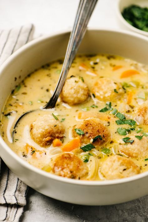 Quick Chicken Soup, One Pot Soup, Chicken Meatball Soup, Meatball Soup Recipes, Chicken Meatball, Instant Family, Homemade Chicken Soup, Comfort Soup Recipes, Chicken Pot Pie Soup