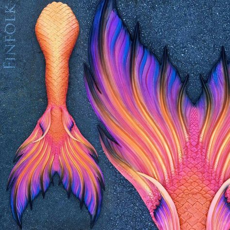 Realistic Mermaid Tails, Swimmable Mermaid Tail, Real Life Mermaids, Kristina Webb, Mermaid Tails For Kids, Realistic Mermaid, Art Vampire, Mermaid Cosplay, Mermaid Fin