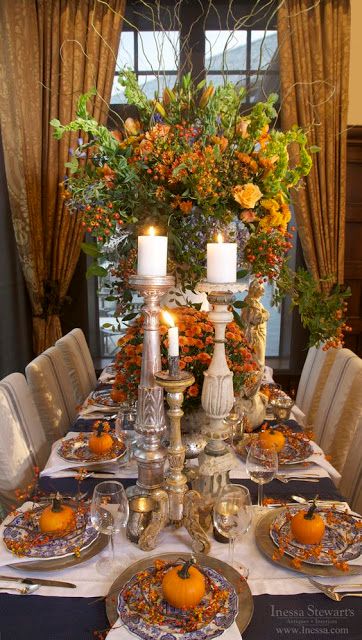 Thanksgiving Table Settings Elegant, Table Setting Inspiration, Interior Vintage, Holiday Table Settings, Fall Table Settings, Fall Deco, Fall Thanksgiving Decor, Autumn Decorating, Fall Tablescapes